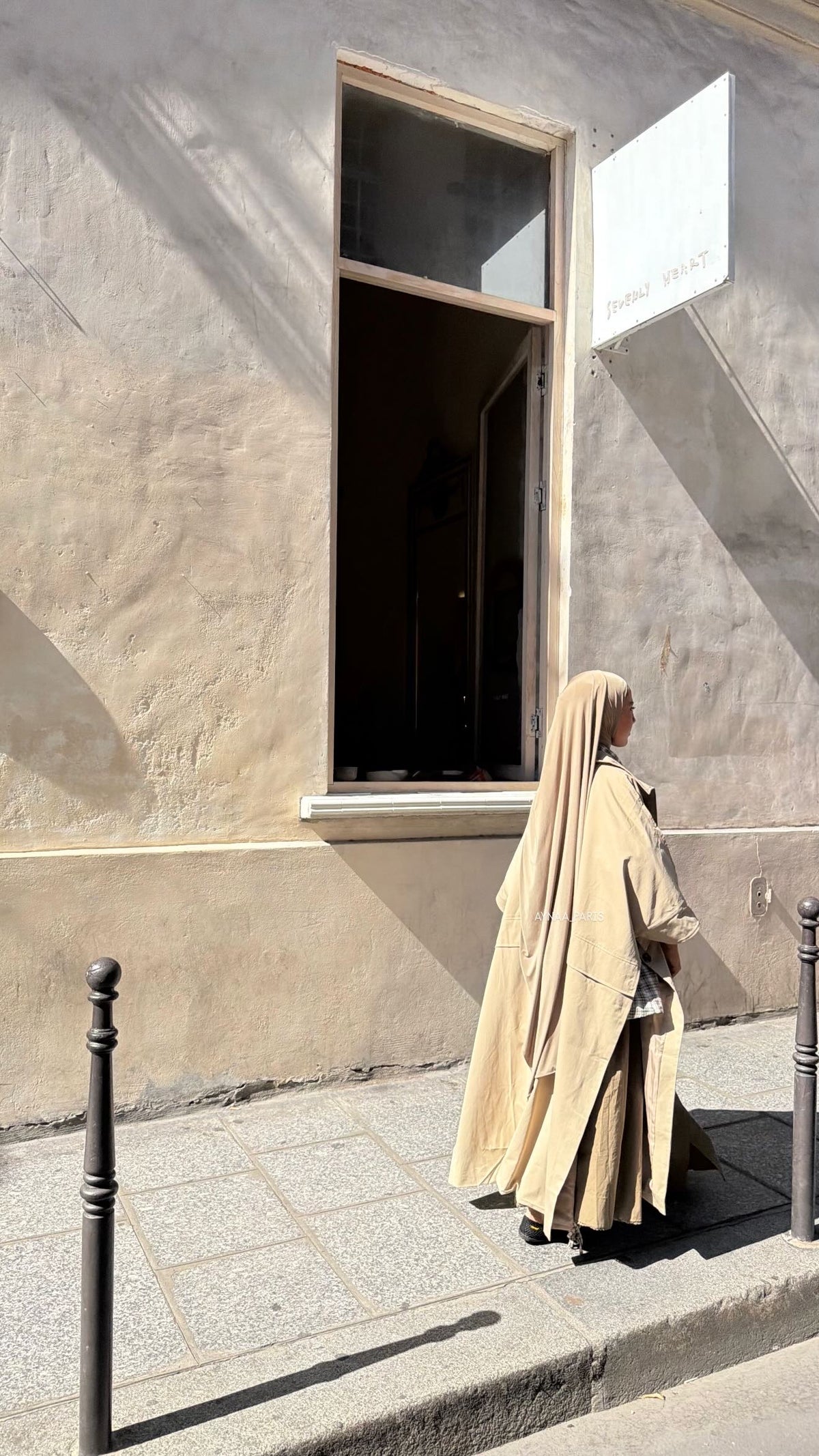 Trench cape